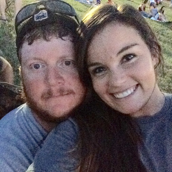 Meet your Posher, Ashley - Picture 2 of 3